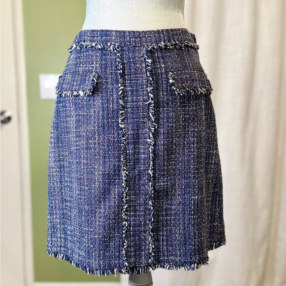 🌸BANANA REPUBLIC pre-owned blue tweed skirt. Size 2. WSKIRT02.